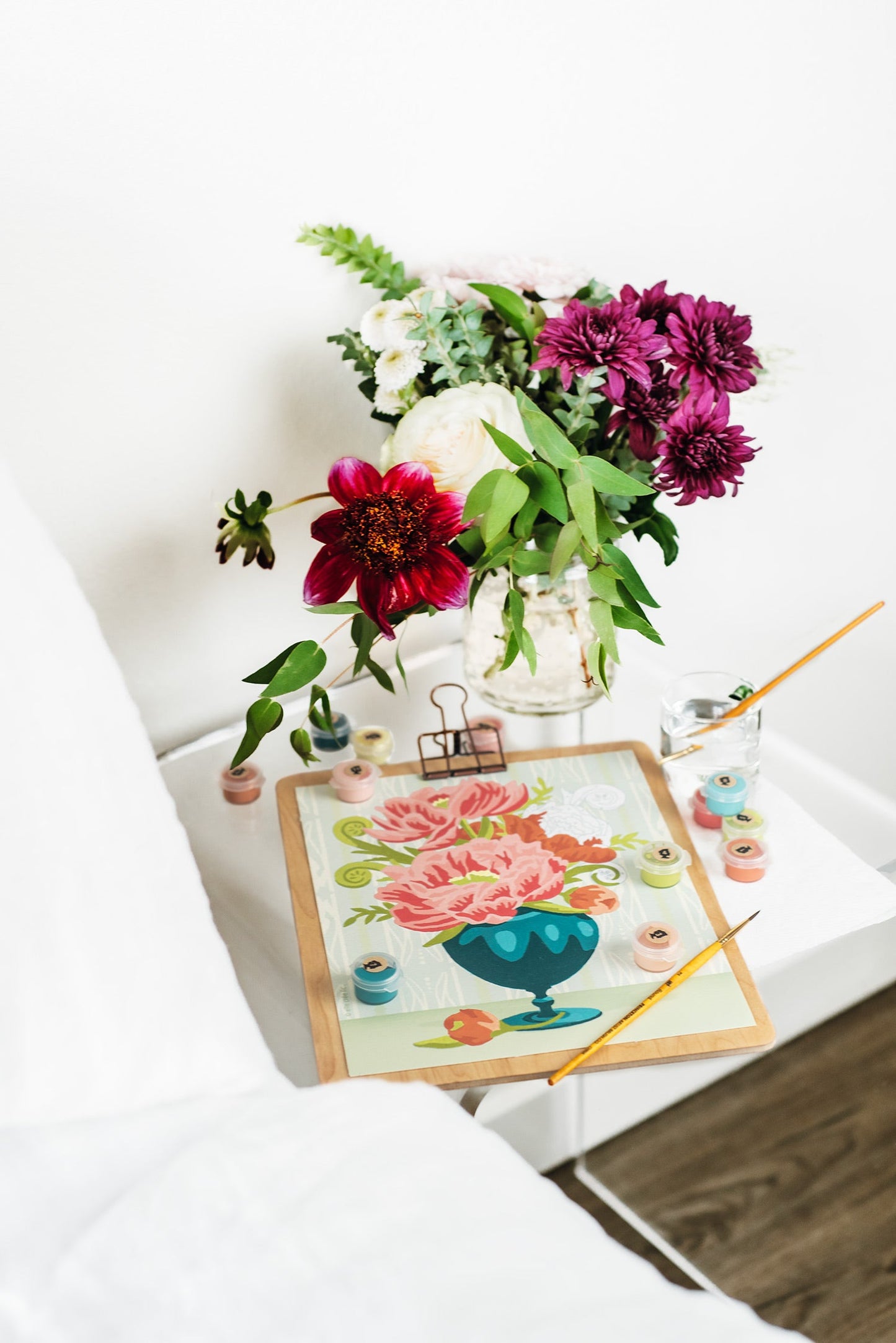 Peonies in Vase (wallpaper background) | 8x10 paint-by-number kit