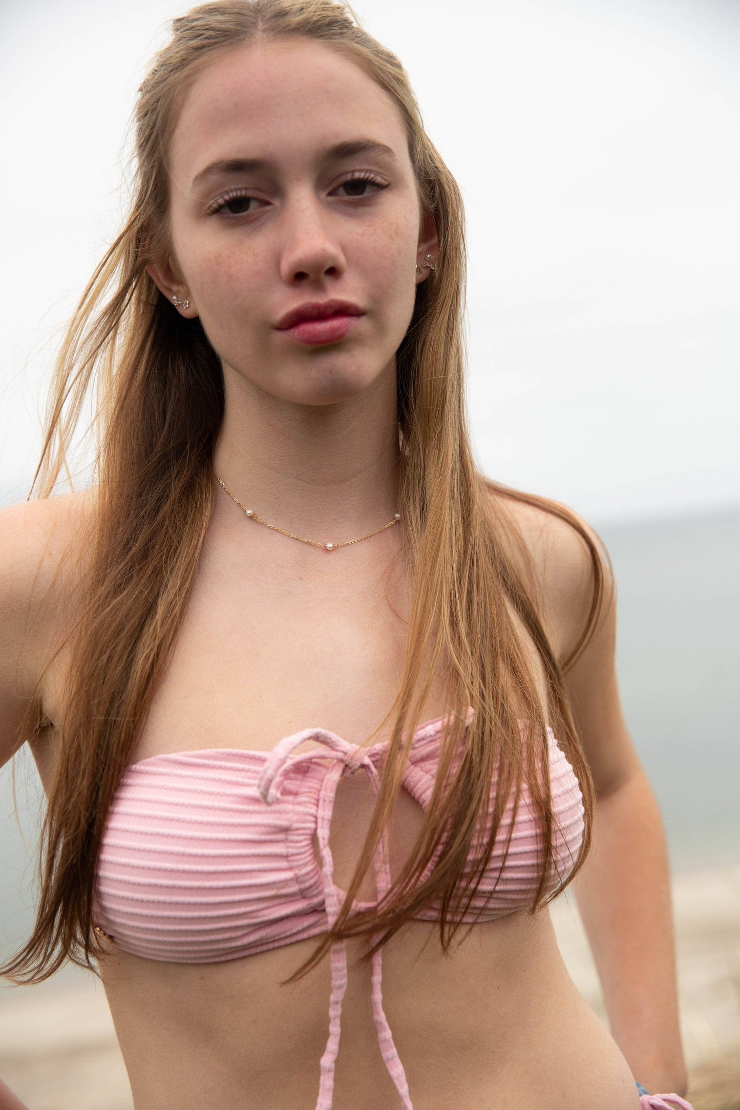Surfer Five Dainty Pearl Choker: 18"