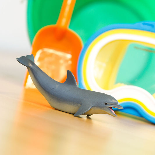 Safari Ltd Wild Safari Sea Life Bottlenose Dolphin figurine with beach toys