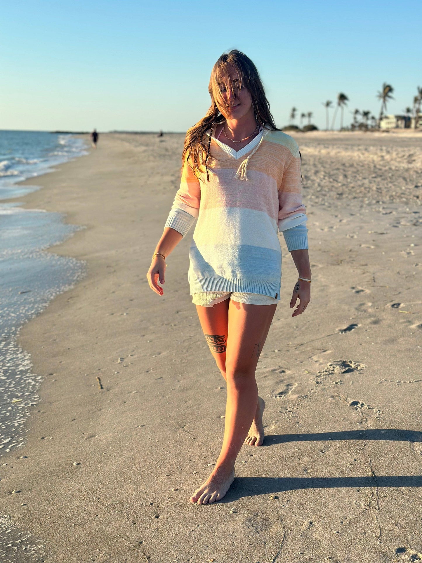 Classic Coastal Hooded Beach Sweater: Small
