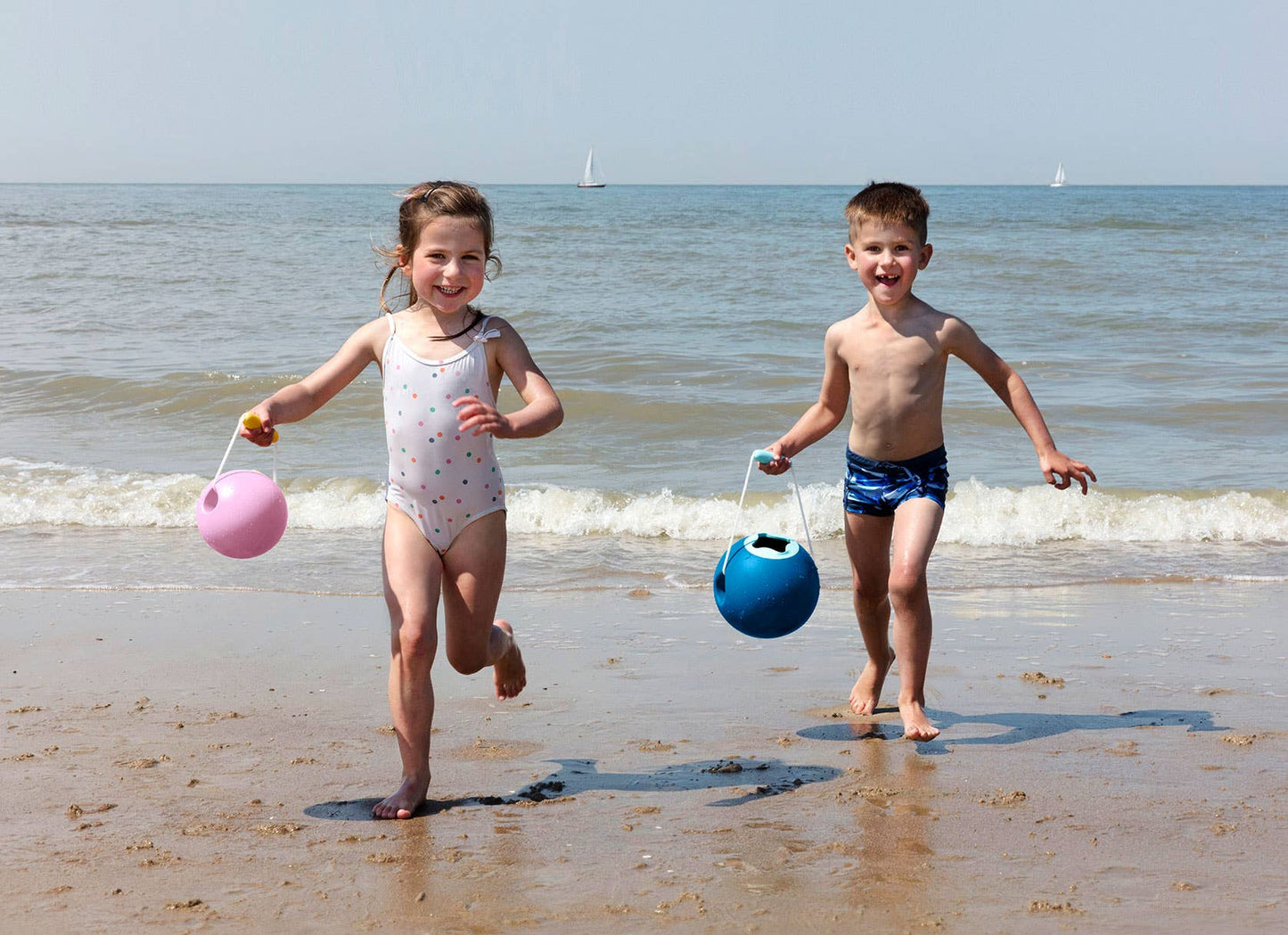 Quut Ballo - No spill bucket. Beach Sand and Pool Toy.: Ocean