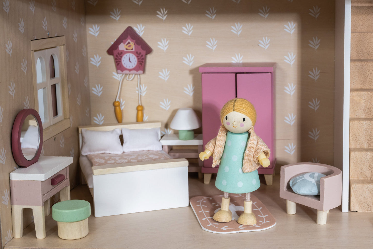 Dolls House Bedroom Furniture