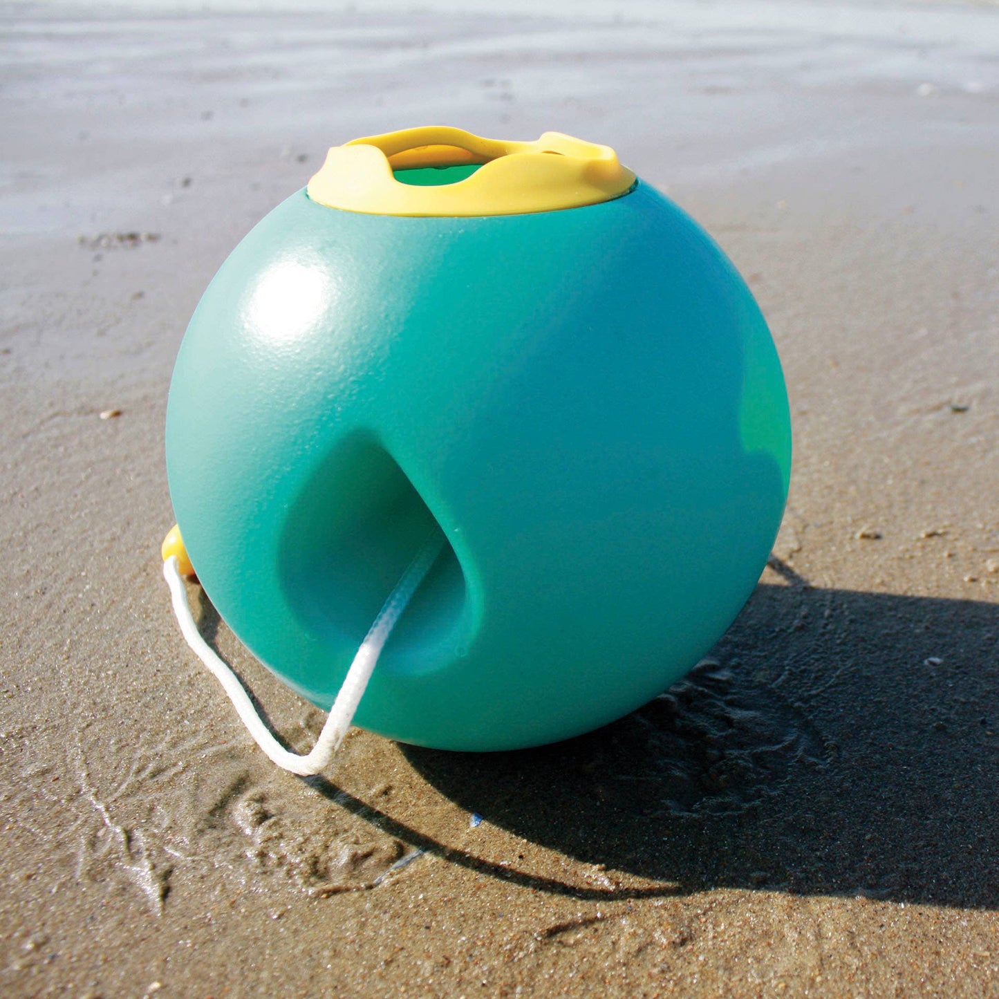 Quut Ballo - No spill bucket. Beach Sand and Pool Toy.: Ocean