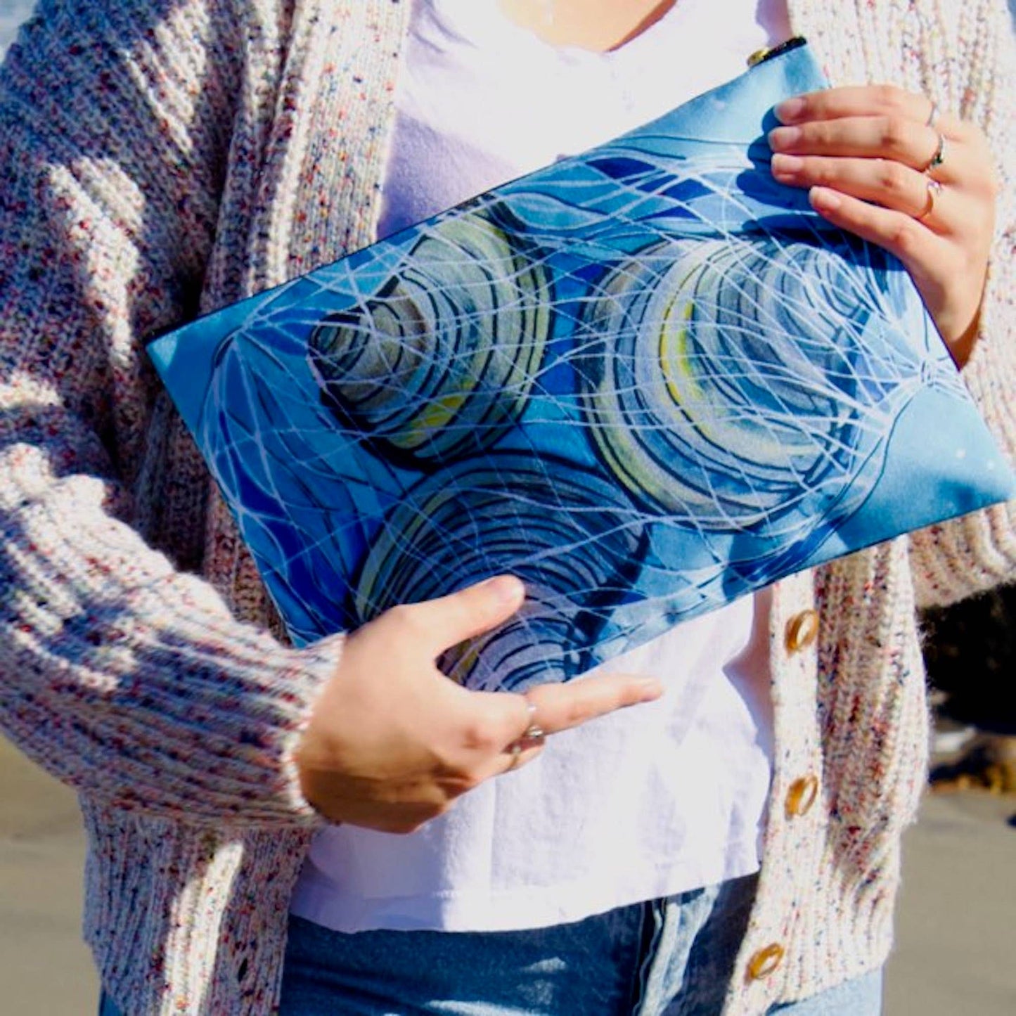 Small Blue Coastal Clams Zipper Clutch Pouch