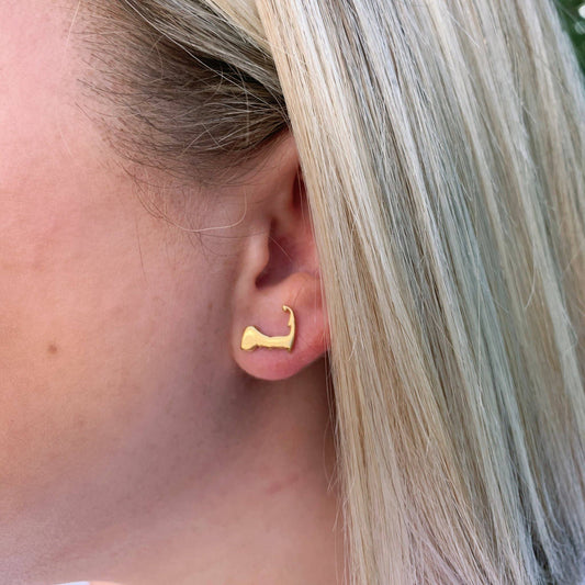 Cape Cod Earrings: Gold