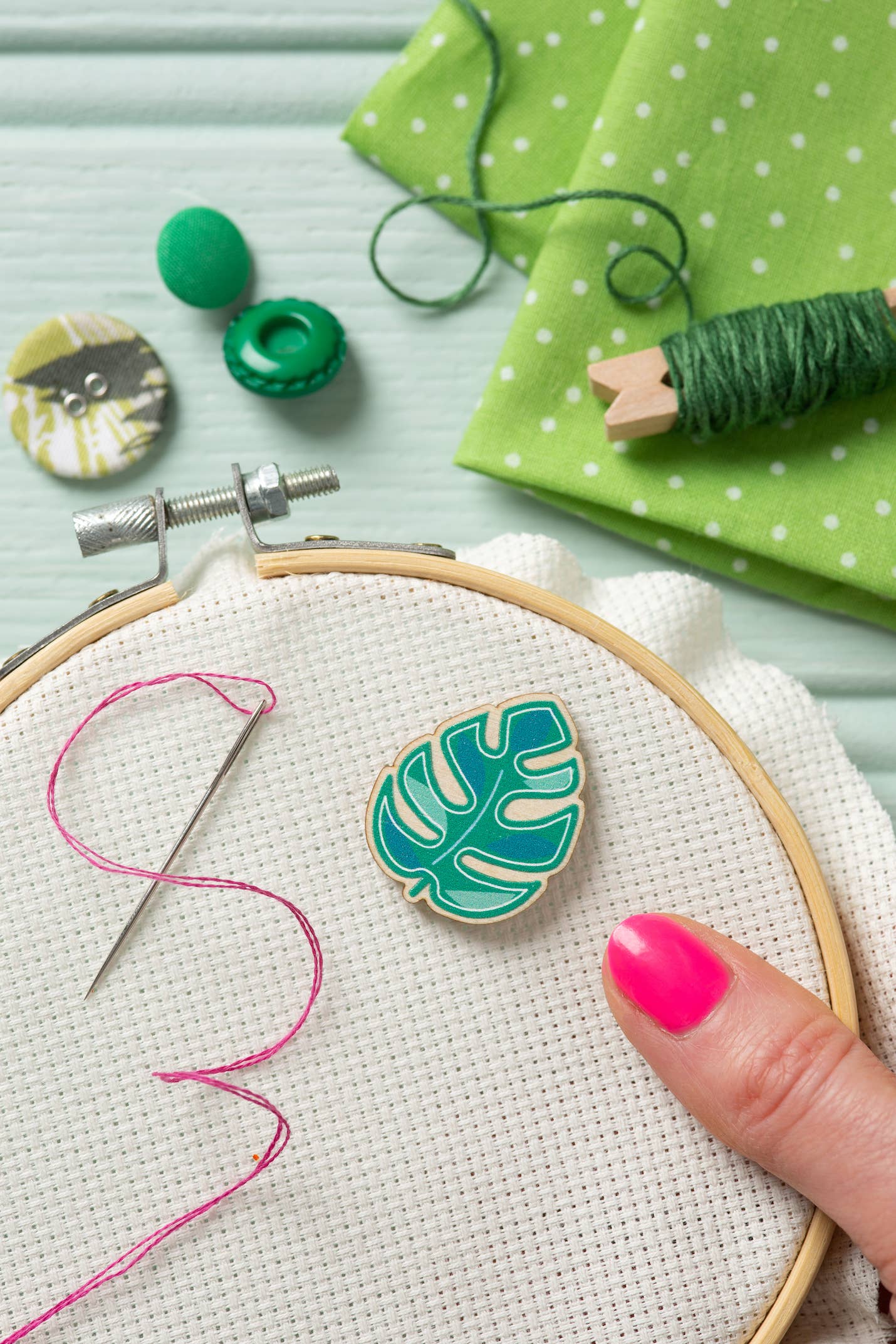 Monstera Leaf Magnetic Needle Minder | Gift for Crafters