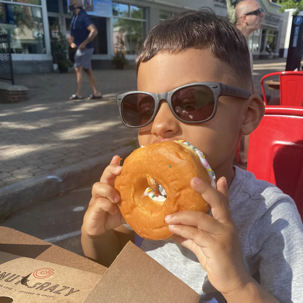 Black Sunglasses: Grey Polarized Lens / Baby (Ages 0-2)